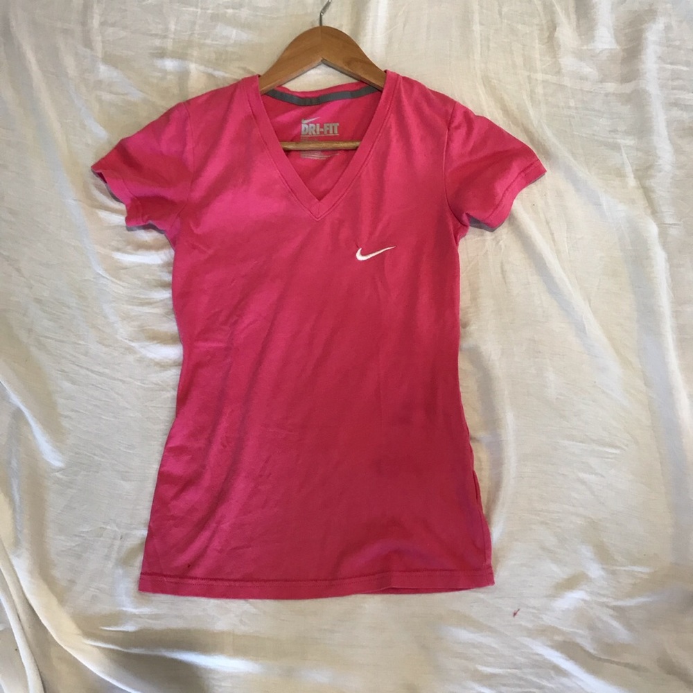 Pink Nike tee shirt